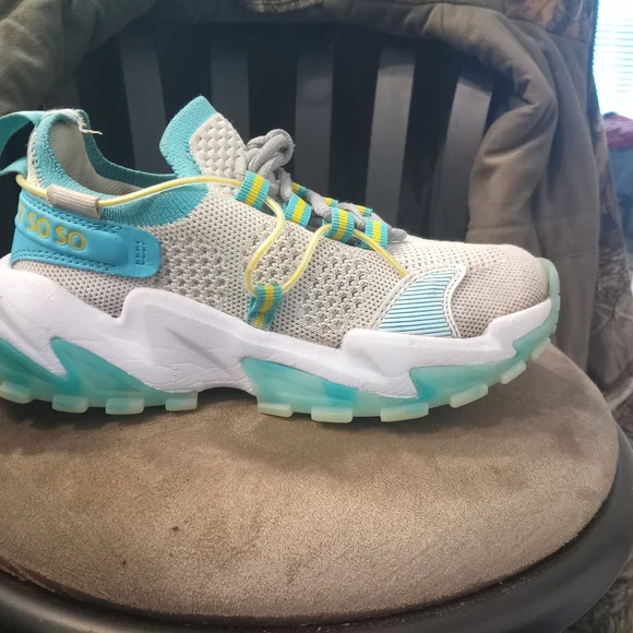 Just So So Womens Tennis Shoes | Shoes | Gray And Blue  display picture 1